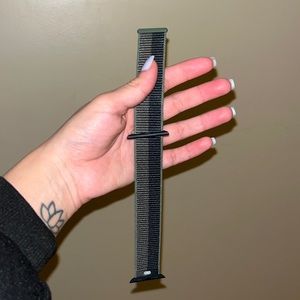 40mm olive green/black apple watch band(velcro) NEVER WORN